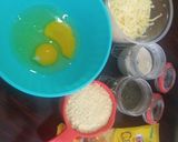 Foto del paso 2 de la receta: Tortitas de brócoli y coliflor horneadas y doradas