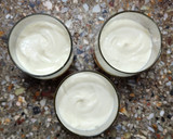 Foto del paso 10 de la receta: 🌟 Triffle de damascos 🌟 Postre en vaso en capas: bizcochuelo, crema de queso y damascos en almíbar 🌟