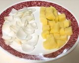 সরষে আলু দিয়ে চিংড়ি(sorshe alu diye chingri recipe in Bengali) রেসিপির ধাপ 1 ছবি