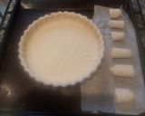 Foto del paso 6 de la receta Tarta de hojaldre con crema pastelera y chocolate Exprés