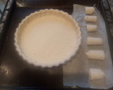 Foto del paso 6 de la receta: Tarta de hojaldre con crema pastelera y chocolate Exprés