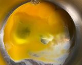 Foto del paso 3 de la receta: Flores de alcachofa con salsa cremosa, ibérico y lascas de parmesano