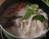 รูปขั้นตอนการทำที่ 3 ของ ต้มข่าไก่