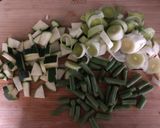 A picture of step 2 of Green soup for Spring - vegan.