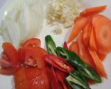 Foto langkah ke 2 dari resep Cah Wortel Tofu Seafood.