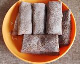 Foto langkah ke 4 dari resep Dadar Gulung Cokelat Isi Unti Kelapa.