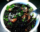 Une image de l'étape 5 de Risotto aux gambas et à l'encre de sèche.