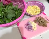 Foto langkah ke 1 dari resep Tumis bayam jagung manis.