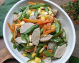 Foto langkah ke 4 dari resep Tumis Bakso Ceria.