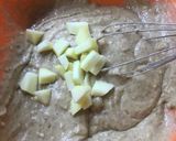 Foto del paso 3 de la receta: Bizcocho manzana, dátiles y harina de espelta