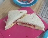 Foto langkah ke 4 dari resep Sandwich telur n smokebeef.