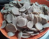 Foto langkah ke 1 dari resep Keripik Bakso.
