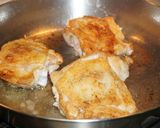 Foto del paso 1 de la receta: MUSLOS DE POLLO A LA CAZADORA (CHASSEUR), FRANCÉS. JON STYLE