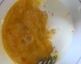 A picture of step 2 of Snappy Cheese Omelette.