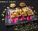 A picture of step 9 of Amrut Paak / Rava Burfi.