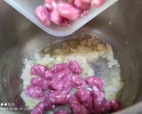 Foto del paso 2 de la receta: Lentejas con salchichas y setas en 25 minutos