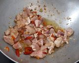 Foto langkah ke 3 dari resep Tumis ayam sawi putih.