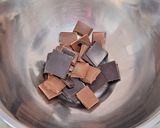 Étcsokoládés brownie meggyel 🍒🍫🍒🍫 recept fázis 7 fotója