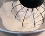 Une image de l'étape 2 de Cake salé mozarella tomates séchées et basilic 🇮🇹.