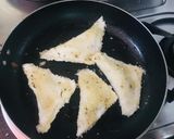 A picture of step 4 of Paneer tikka bread samosa.