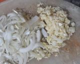 Foto langkah ke 3 dari resep Sosis Asam Manis.