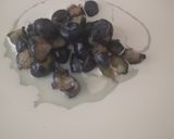 A picture of step 4 of Rolled blue Berry ice cream.