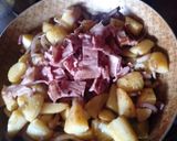 A picture of step 7 of Bacon and potatoes.