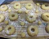 Foto langkah ke 7 dari resep Donat Kentang.
