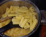 Foto del paso 7 de la receta: Tortiglioni con salsa de tomate