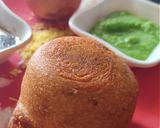 A picture of step 6 of Batata vada (Maharashtrian style).