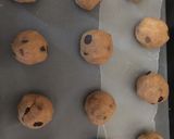 Foto del paso 6 de la receta: Galletas con chispas de chocolate