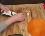 Foto del passaggio 6 della ricetta Gnocchetti sardi con farina di farro. Malloreddus