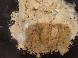 खोया मिक्स बेसन बर्फी (Khoya mix besan barfi recipe in hindi)             