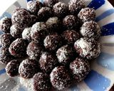 Kókuszgolyó recept fázis 2 fotója