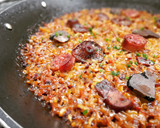 Foto del paso 10 de la receta: Arroz de butifarra, rovellons y trufa