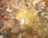 Foto del paso 7 de la receta: Filetes rusos en salsa de champiñones y setas