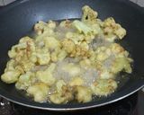 Foto langkah ke 4 dari resep Kembang Kol Goreng Tepung Saus Jeruk.