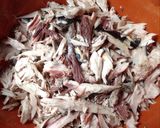 Foto langkah ke 1 dari resep Tongkol Suwir ala Bundae varo.