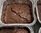 Foto langkah ke 7 dari resep Shiny Fudgy Brownies.