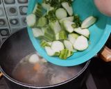 Foto langkah ke 4 dari resep Sop Bening Oyong 👩🏻‍🍳.