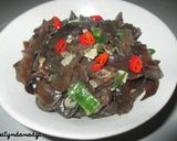 Foto langkah ke 3 dari resep Tumis Jamur Kuping.