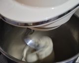 Foto langkah ke 2 dari resep Matcha Sarikaya Salt Bread.
