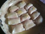 Lumpia isi telur dan crab stick