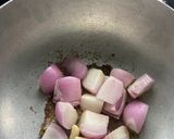 A picture of step 1 of Paneer roll gravy.