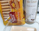 Foto del paso 3 de la receta: Tarta de queso batido con piñones