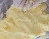 Foto langkah ke 4 dari resep Semprit Susu Tiga Bahan.