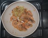 Foto langkah ke 2 dari resep Bubur Udang Akar Teratai (Lotus Root Shrimp Porridge).