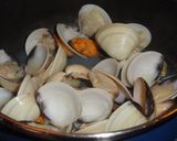 Foto del paso 5 de la receta Espaguetis marineros con salsa de setas