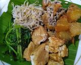 Foto langkah ke 1 dari resep 04. Rujak Petis (Seadanya Bahan).