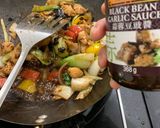 A picture of step 2 of Chicken in blackbean sauce.